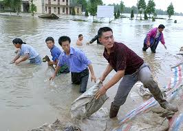 muertos chinos por inundacion, se inunda china, inundacion en china