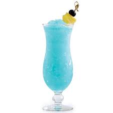 blue hawaiian preparar,blue hawaiian bebida, blue hawaiian cocteles