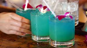 Blue Whale coctel, Blue Whale receta, Blue Whale preparacion