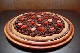 pizza dulce recetar, pizza dulce cocinaran, pizza dulce preparando
